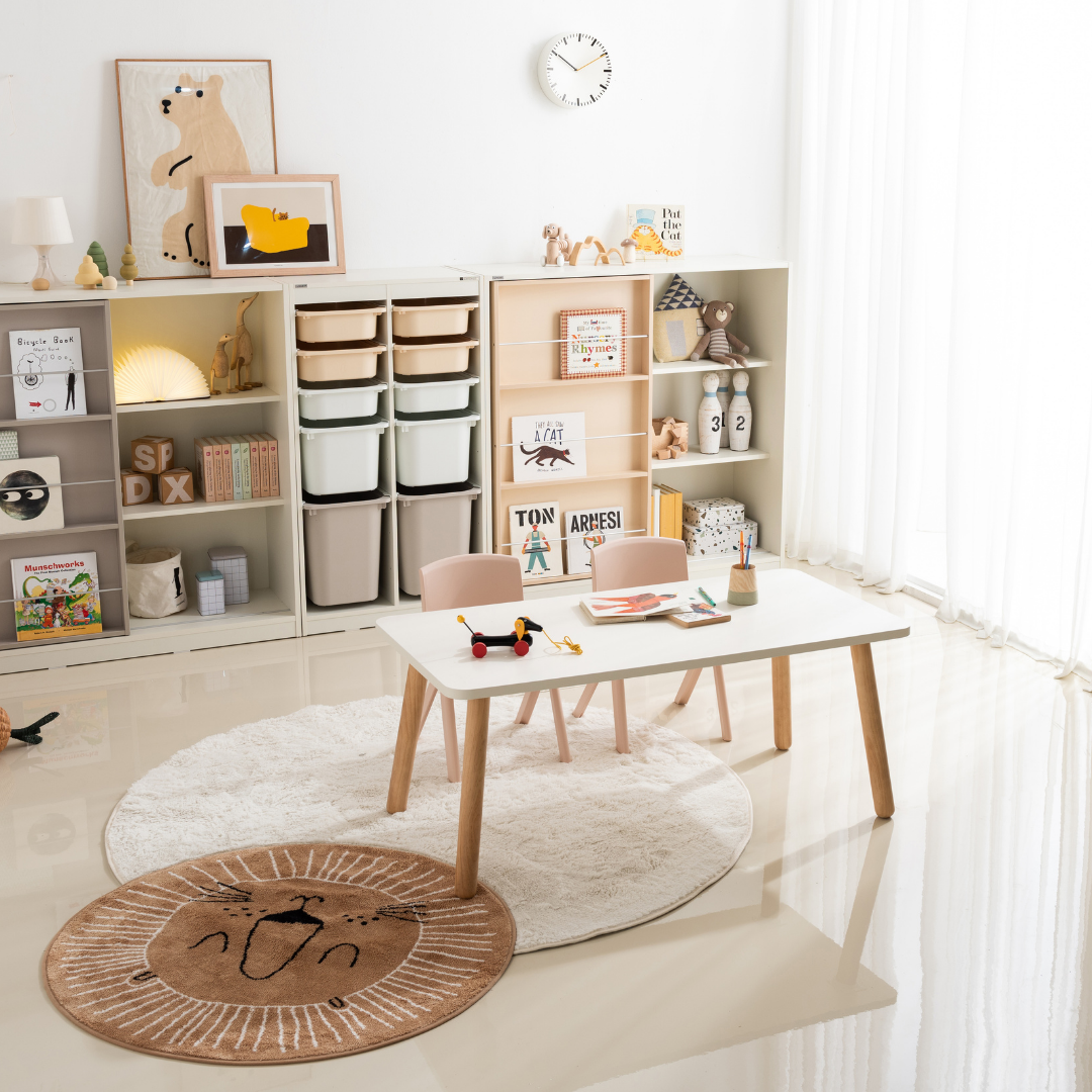 Comme Kids Chair & Desk Set