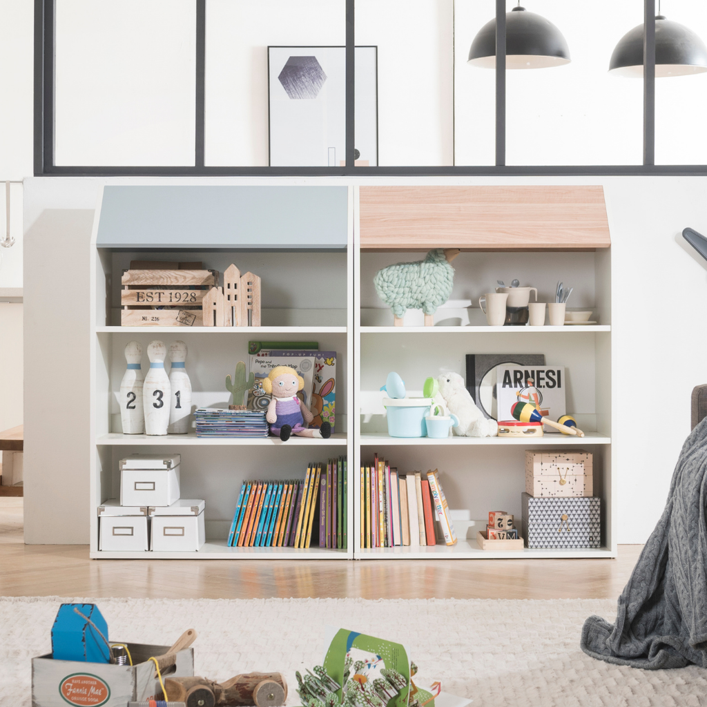 Friends i Macaron House Bookshelf