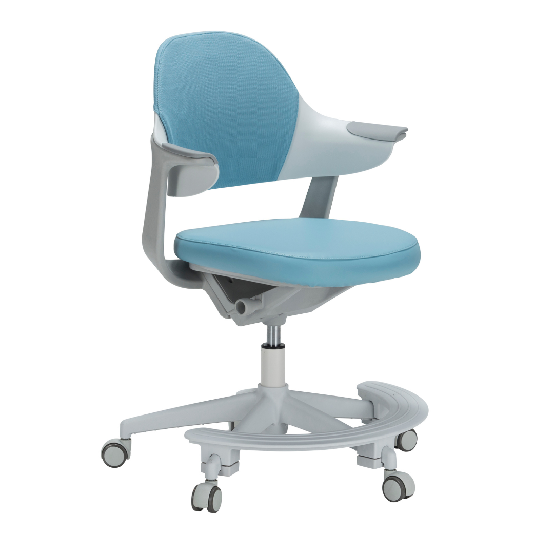 Growing Chair with Foot Support